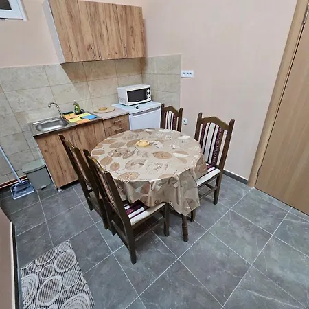 Ciro Hostel Kula
